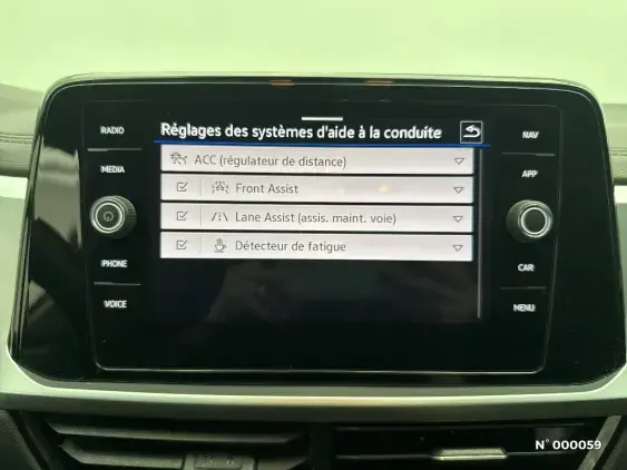 VOLKSWAGEN T-ROC - voiture d'occasion - Photo 30