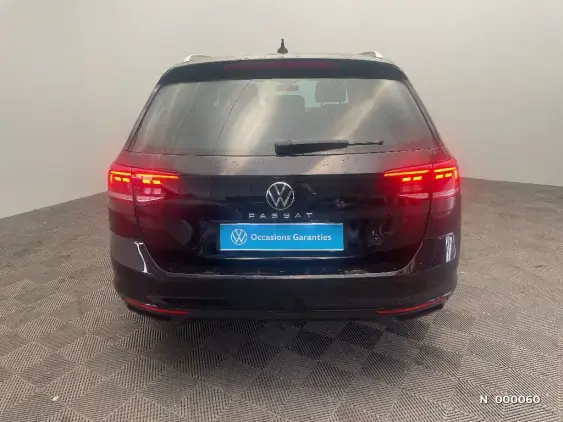 VOLKSWAGEN PASSAT VIII - voiture d'occasion - Photo 6