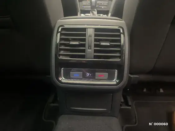 VOLKSWAGEN PASSAT VIII - voiture d'occasion - Photo 27