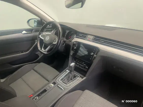 VOLKSWAGEN PASSAT VIII - voiture d'occasion - Photo 10