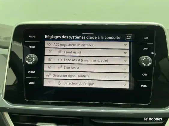 VOLKSWAGEN T-ROC - voiture d'occasion - Photo 31