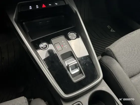 AUDI A3 BERLINE IV - voiture d'occasion - Photo 27