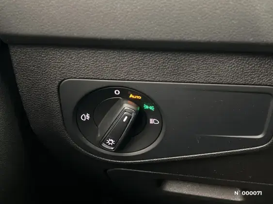 VOLKSWAGEN TIGUAN II - voiture d'occasion - Photo 15