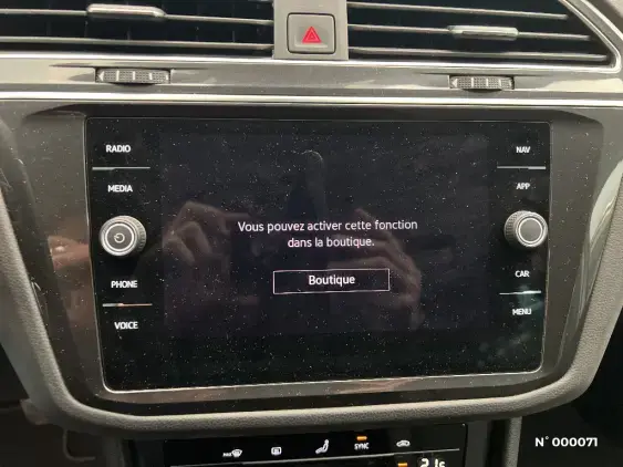 VOLKSWAGEN TIGUAN II - voiture d'occasion - Photo 30