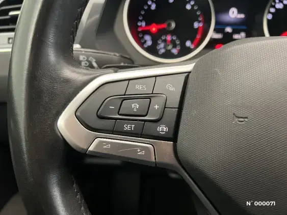 VOLKSWAGEN TIGUAN II - voiture d'occasion - Photo 25