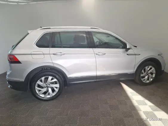 VOLKSWAGEN TIGUAN II - voiture d'occasion - Photo 5