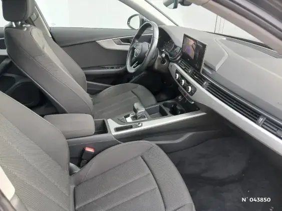 AUDI A4 AVANT - voiture d'occasion - Photo 10