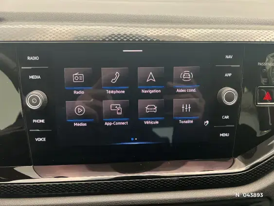 VOLKSWAGEN POLO VI - voiture d'occasion - Photo 13