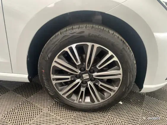 SEAT IBIZA V - voiture d'occasion - Photo 8