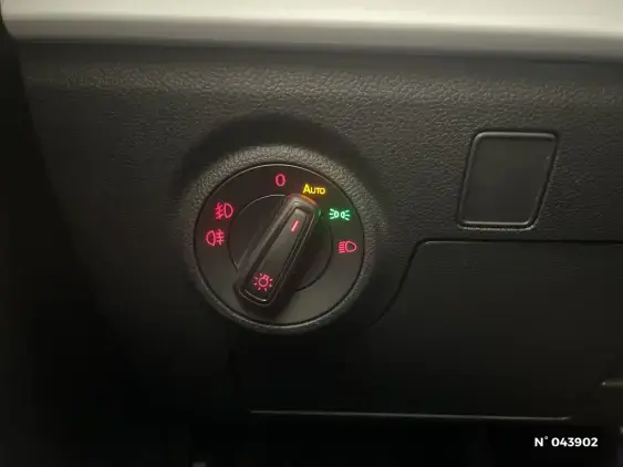 SEAT IBIZA V - voiture d'occasion - Photo 29