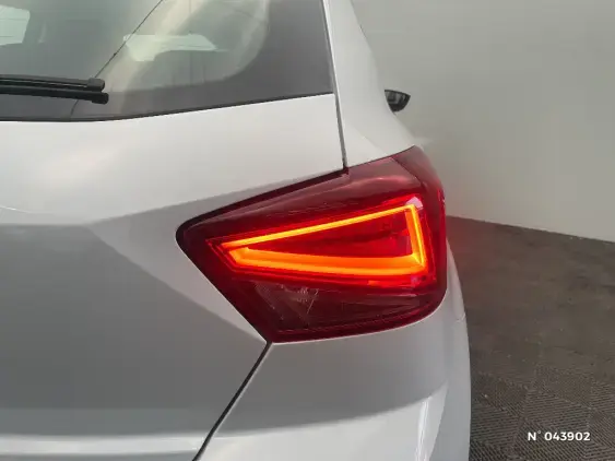 SEAT IBIZA V - voiture d'occasion - Photo 23