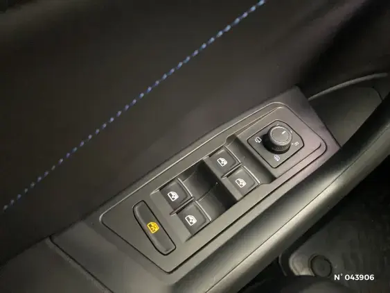 VOLKSWAGEN T-ROC - voiture d'occasion - Photo 28