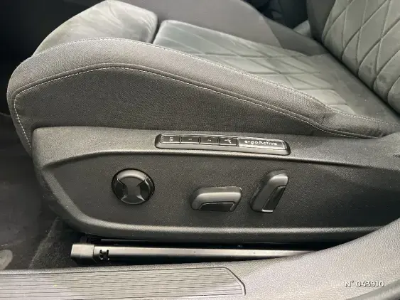 VOLKSWAGEN GOLF VIII - voiture d'occasion - Photo 26