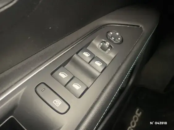 PEUGEOT 3008 II - voiture d'occasion - Photo 28