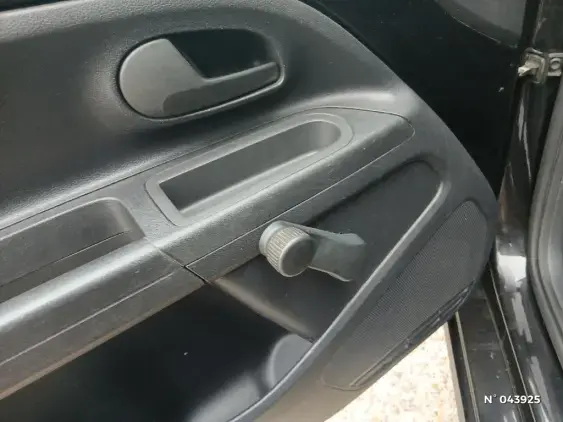 VOLKSWAGEN UP - voiture d'occasion - Photo 15
