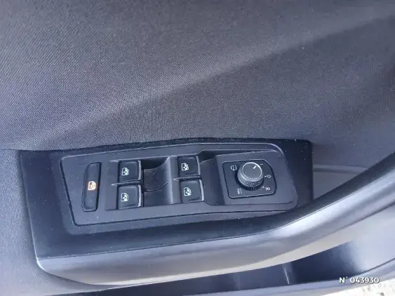 VOLKSWAGEN T-ROC - voiture d'occasion - Photo 15