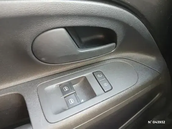 VOLKSWAGEN E-UP! II - voiture d'occasion - Photo 15