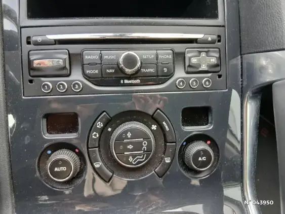 PEUGEOT 3008 - voiture d'occasion - Photo 27