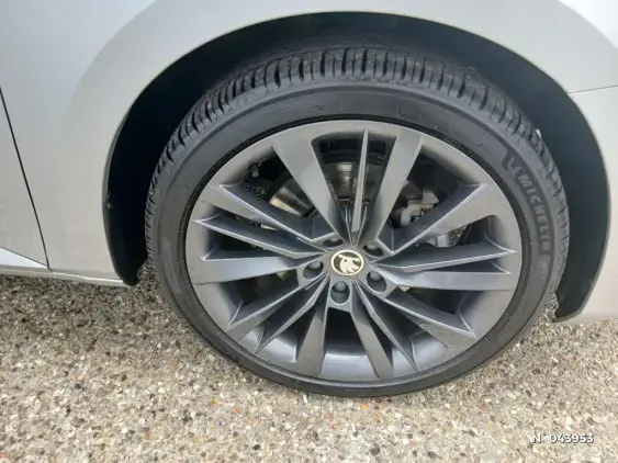 SKODA SUPERB III - voiture d'occasion - Photo 8