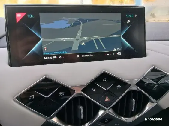 DS DS 3 CROSSBACK I - voiture d'occasion - Photo 27