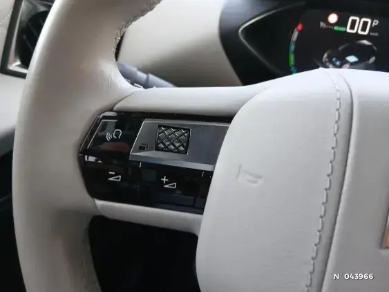 DS DS 3 CROSSBACK I - voiture d'occasion - Photo 30