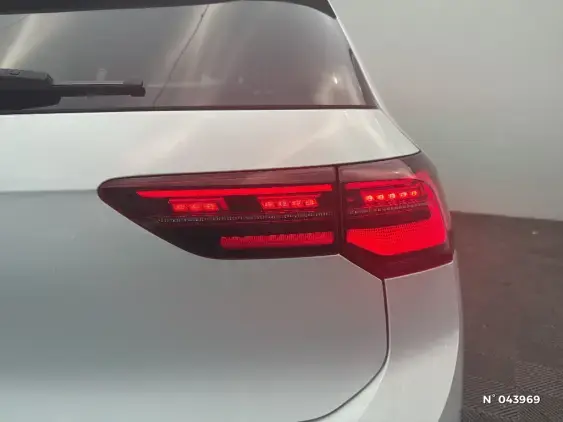 VOLKSWAGEN GOLF VIII - voiture d'occasion - Photo 26