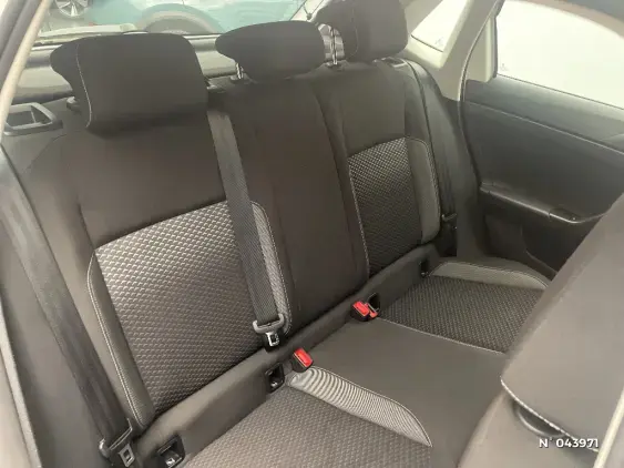 VOLKSWAGEN POLO VI - voiture d'occasion - Photo 11