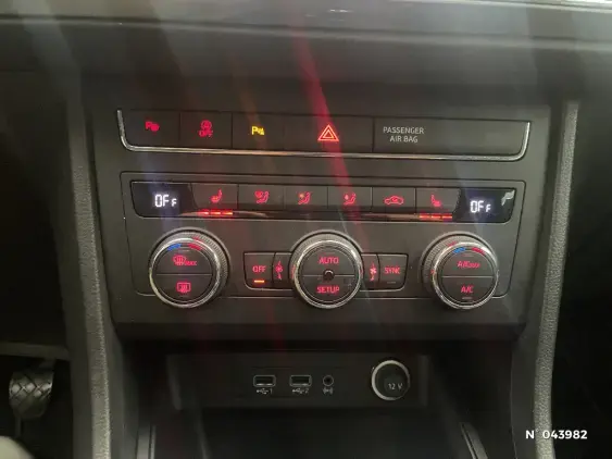 SEAT ATECA - voiture d'occasion - Photo 30