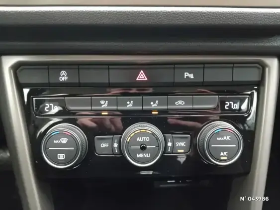 VOLKSWAGEN T-ROC - voiture d'occasion - Photo 15