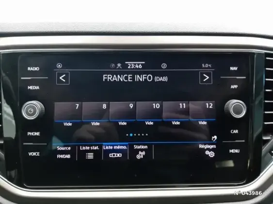 VOLKSWAGEN T-ROC - voiture d'occasion - Photo 26