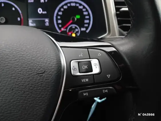 VOLKSWAGEN T-ROC - voiture d'occasion - Photo 31