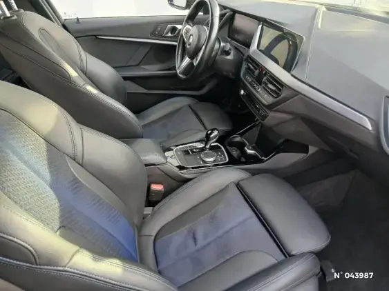 BMW SERIE 1 F40 - voiture d'occasion - Photo 10