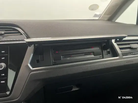 VOLKSWAGEN TOURAN III - voiture d'occasion - Photo 25
