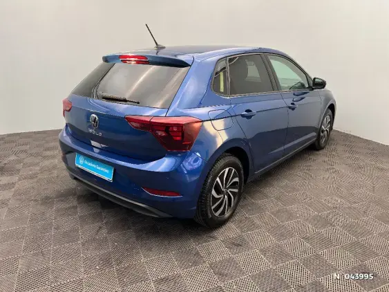 VOLKSWAGEN POLO VI - voiture d'occasion - Photo 4