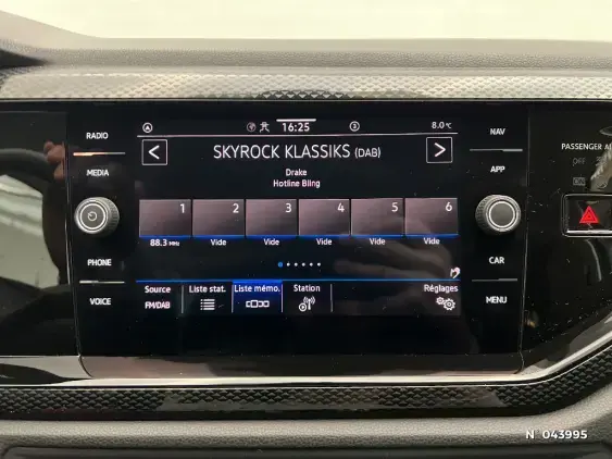 VOLKSWAGEN POLO VI - voiture d'occasion - Photo 24