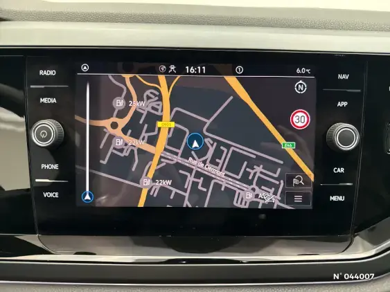 VOLKSWAGEN POLO VI - voiture d'occasion - Photo 28