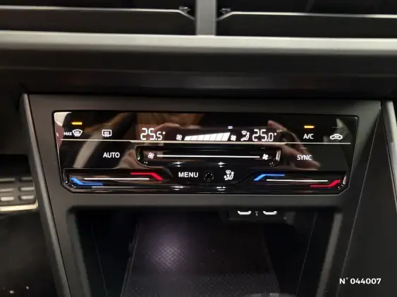 VOLKSWAGEN POLO VI - voiture d'occasion - Photo 31