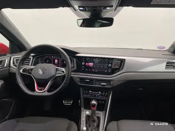 VOLKSWAGEN POLO VI - voiture d'occasion - Photo 9