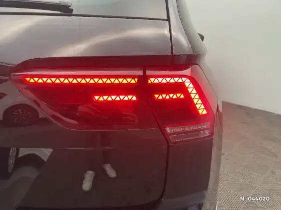 VOLKSWAGEN TIGUAN II - voiture d'occasion - Photo 24