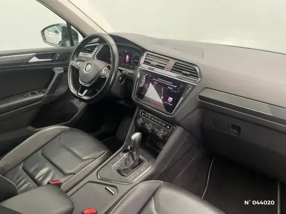 VOLKSWAGEN TIGUAN II - voiture d'occasion - Photo 10