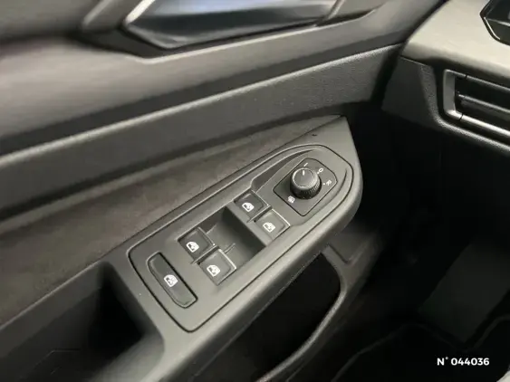 VOLKSWAGEN GOLF VIII - voiture d'occasion - Photo 30