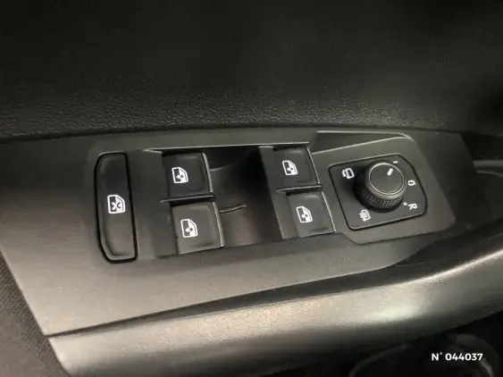 VOLKSWAGEN POLO VI - voiture d'occasion - Photo 29