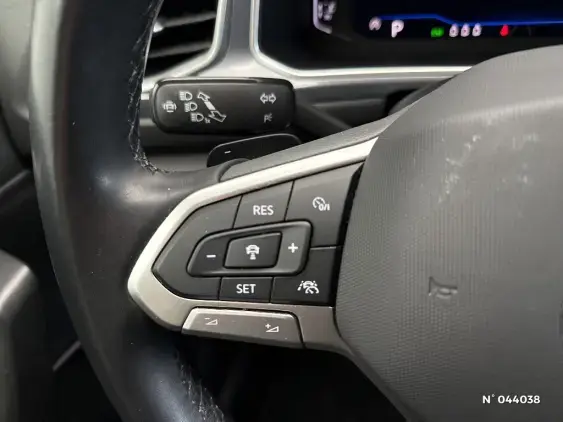 VOLKSWAGEN T-ROC - voiture d'occasion - Photo 15