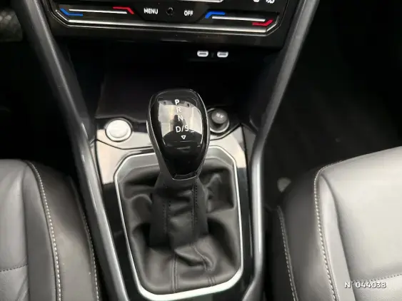 VOLKSWAGEN T-ROC - voiture d'occasion - Photo 29