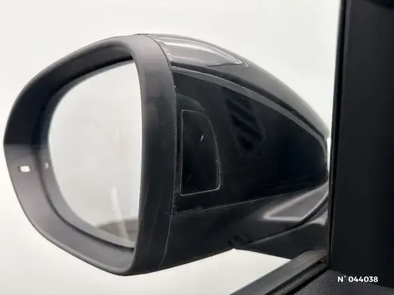 VOLKSWAGEN T-ROC - voiture d'occasion - Photo 37