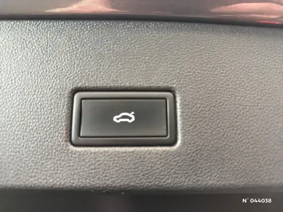 VOLKSWAGEN T-ROC - voiture d'occasion - Photo 26