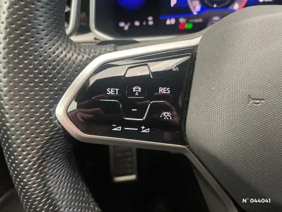 VOLKSWAGEN T-ROC - voiture d'occasion - Photo 15