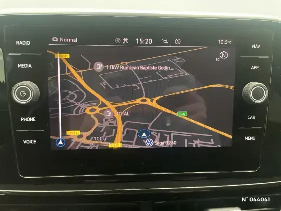 VOLKSWAGEN T-ROC - voiture d'occasion - Photo 30