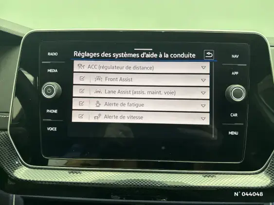 VOLKSWAGEN T-CROSS - voiture d'occasion - Photo 30