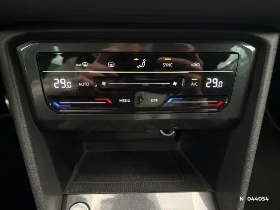 VOLKSWAGEN TIGUAN II - voiture d'occasion - Photo 15